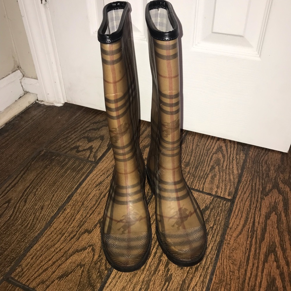 Authentic Burberry Rain Boots Size 39